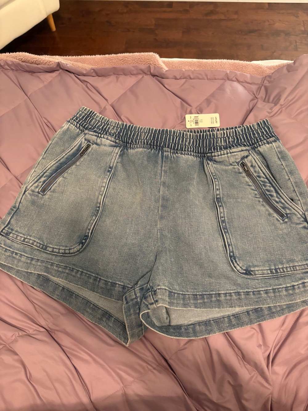 Aerie Denim shorts size large new with tags